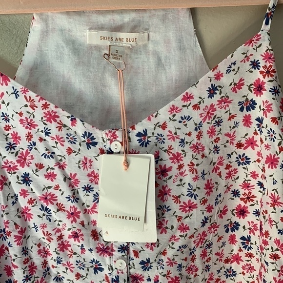 Skies Are Blue NWT floral Top |‎ Small - Picture 2 of 4